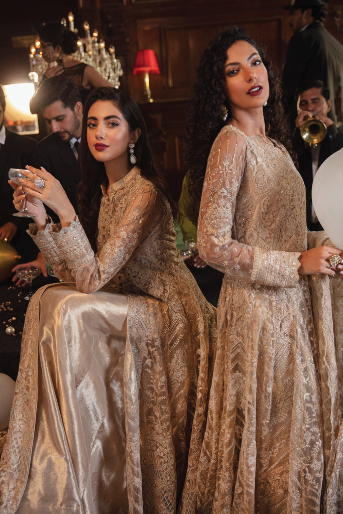 IZNiK La Royale Luxury Formals – IRC-10 Coronation
