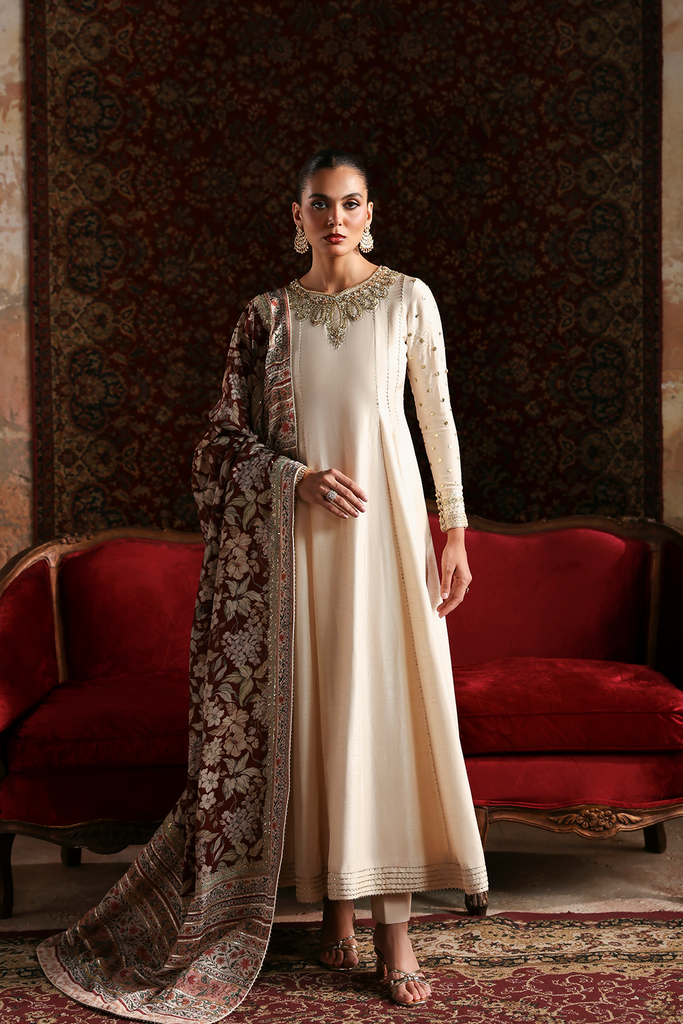 Emaan Adeel Afsana-e-Silk Formals – LALEH