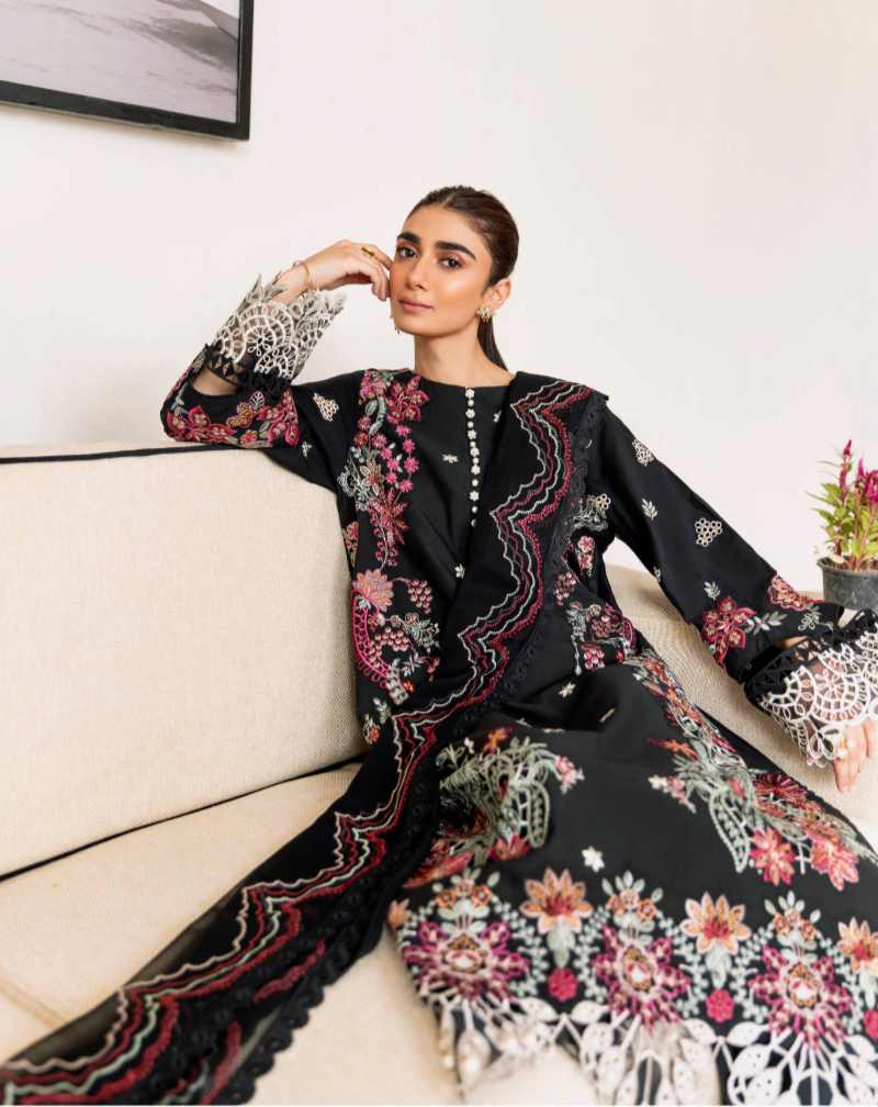Manara Magrolia Garden Summer Lawn – MIDSUMMER NIGHT