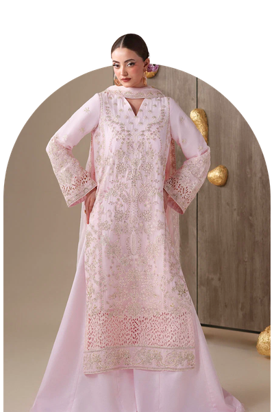 Emaan Adeel Formals