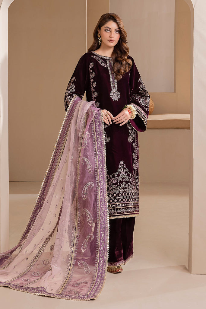 Baroque Embroidered Velvet Collection UF-422