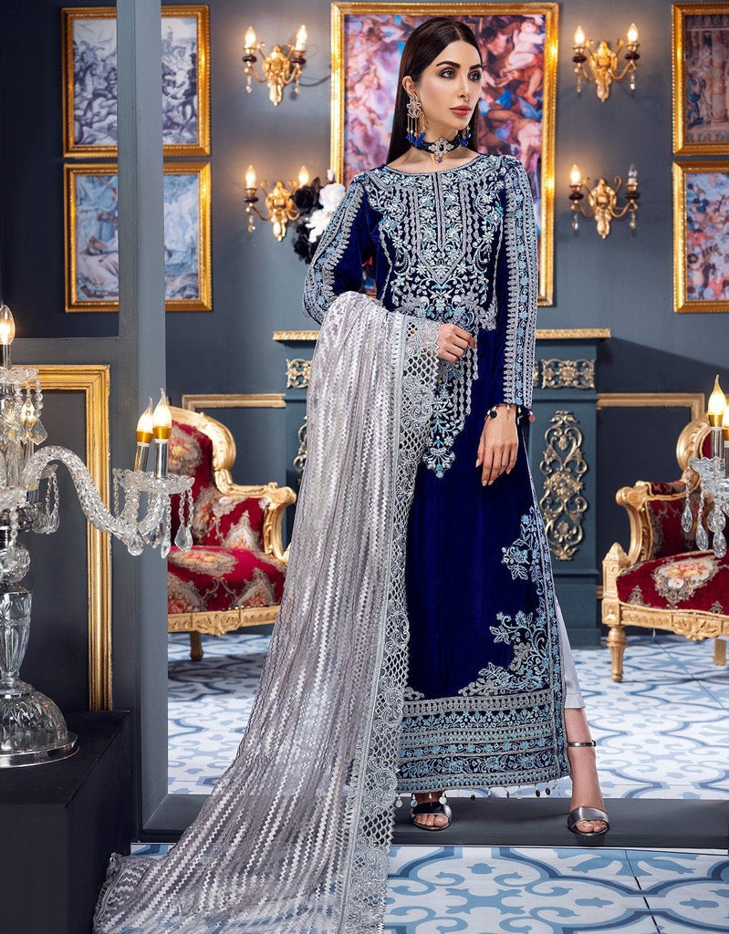 Emaan Adeel Makhmal Luxury Velvet Collection – Royal blue (MKH 2)