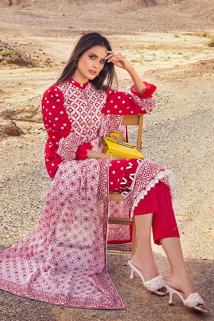 Gul Ahmed Rose Collection 2022 – 3PC Printed Lawn Suit DN-22082