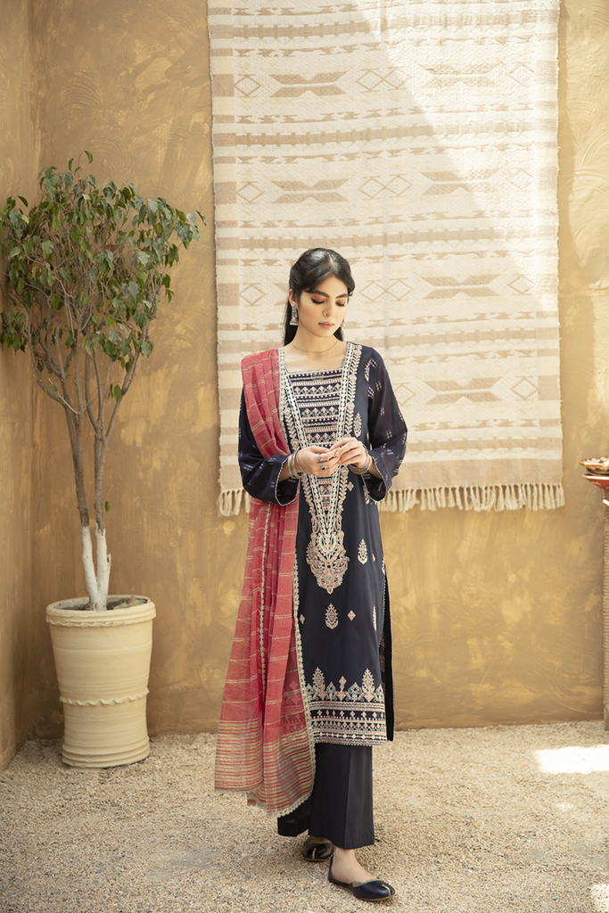 Qalamkar Qline Lawn Collection 2021 – BL-03 Amna