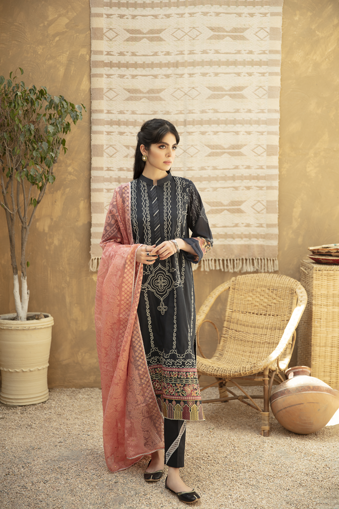 Qalamkar Qline Lawn Collection 2021 – BL-13 Rozie
