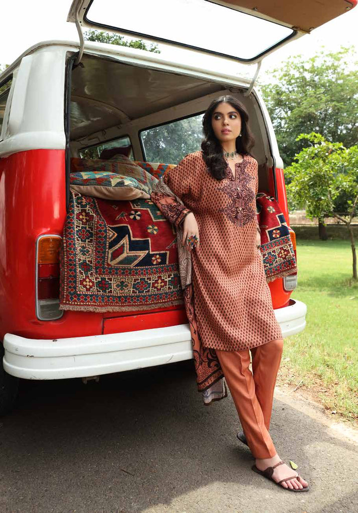 Gul Ahmed Winter Collection 2021 · 3 PC Twill Linen Suit with Twill Linen Dupatta – LT-12023B