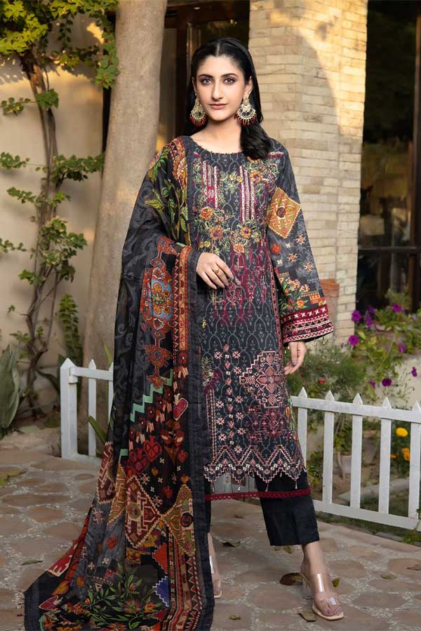 Schick Yasmeen Lawn Collection 2023 – D-1 Black
