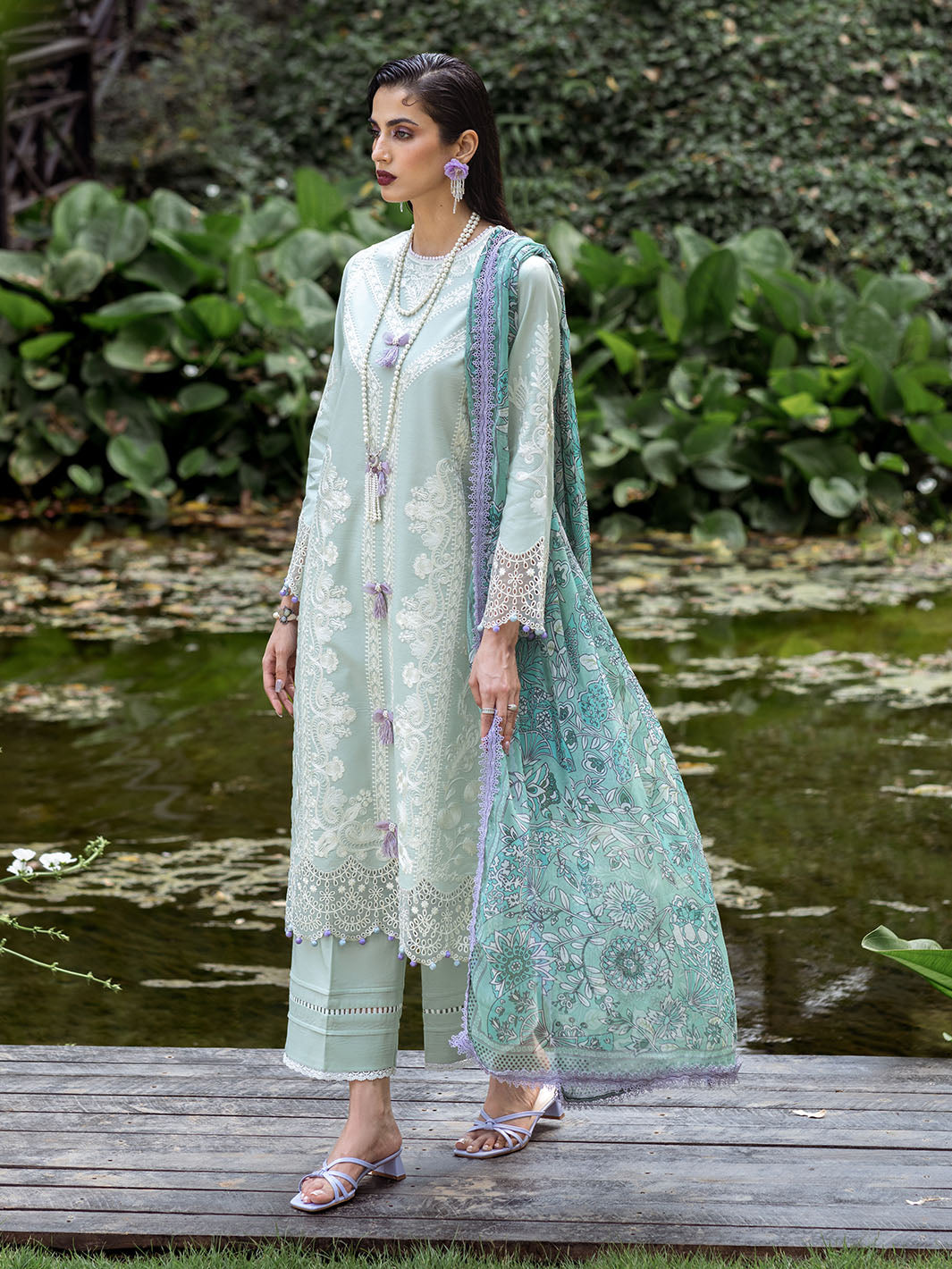 Roheenaz Dahlia Embroidered Lawn Collection Gardenia YourLibaas UAE Roheenaz Dahlia Embroidered Lawn Collection Gardenia YourLibaas UAE