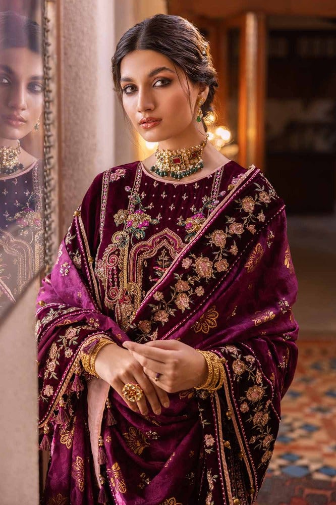 Gul Ahmed Noor-e-Chashm Embroidered Velvet Suit with Embroidered & Hand Embellished Dupatta NS-22031