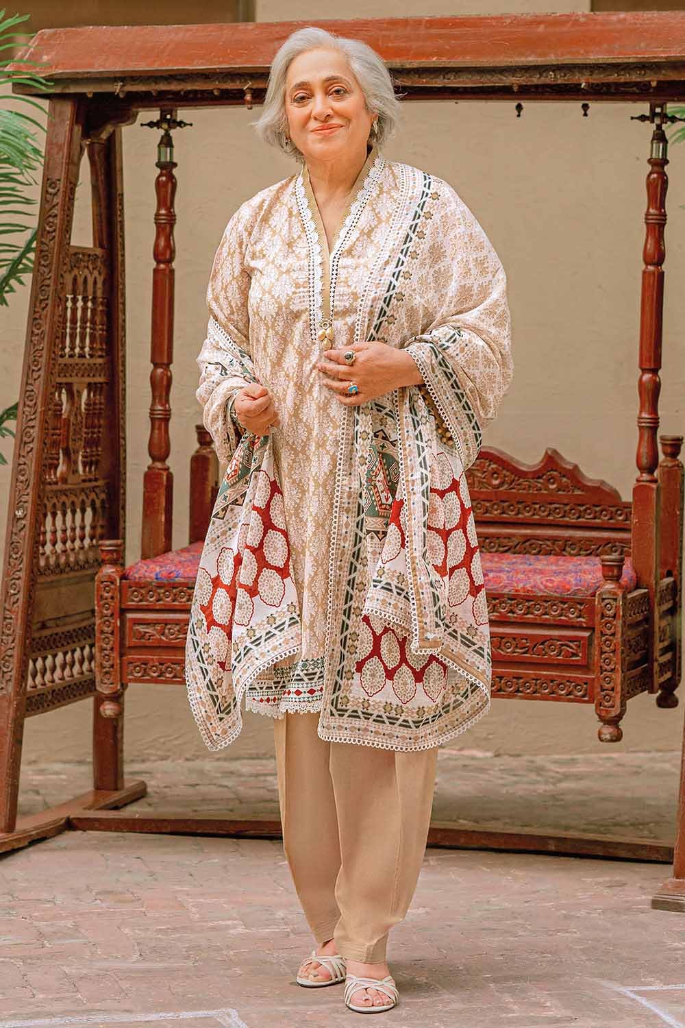 Gul Ahmed Summer 2023 - Tribute Collection 3PC Lawn Printed Suit CL- YourLibaas UAE Gul Ahmed Summer 2023 - Tribute Collection 3PC Lawn Printed Suit CL- YourLibaas UAE
