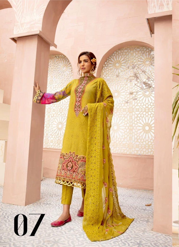 Mina Naqsh by Riaz Arts · Swiss Print with Signature Embroidered Dupatta – D07